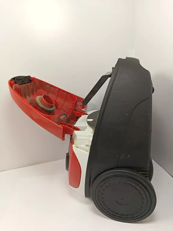 ODKURZACZ WORKOWY AMICA YUGO VM 1042 900W