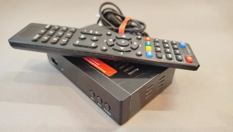 TUNER NAZIEMNY DVB-T2 H.265 HEVC OPTICUM AX LION NS KPL