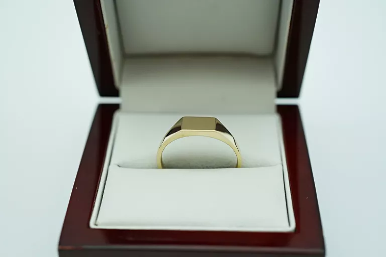 PIĘKNY ZŁOTY SYGNECIK [375] 1,71G R.22