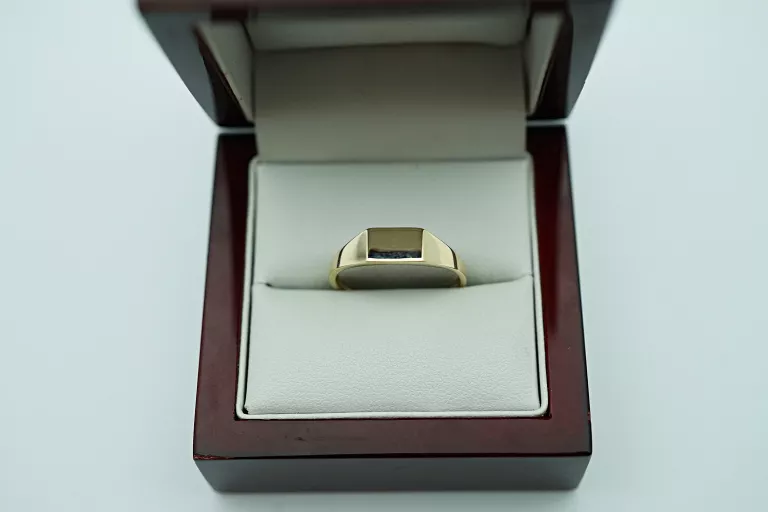 PIĘKNY ZŁOTY SYGNECIK [375] 1,71G R.22