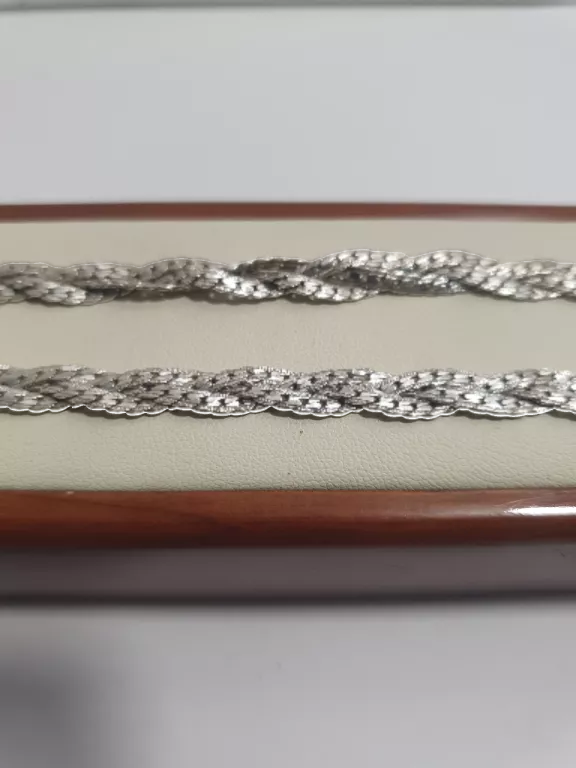 SREBNY  ŁAŃCUSZEK  21,4 G 925