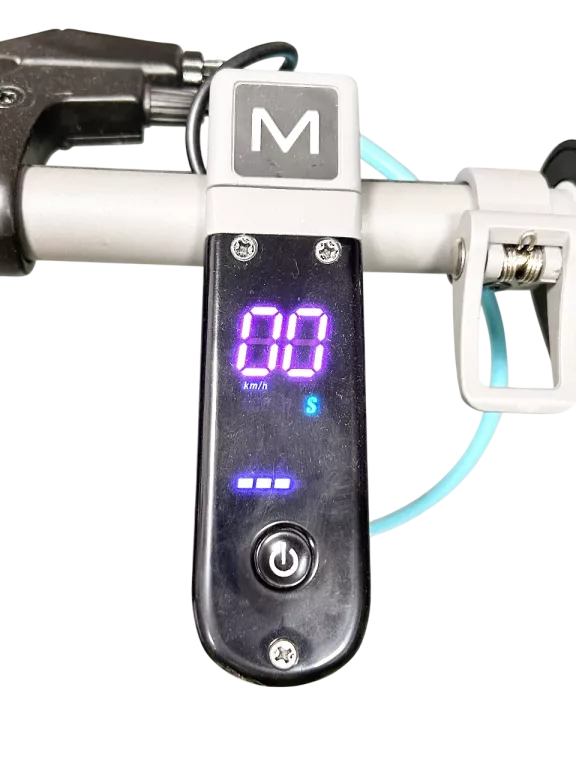 HULAJNOGA MOTUS SCOOTY 10 2022