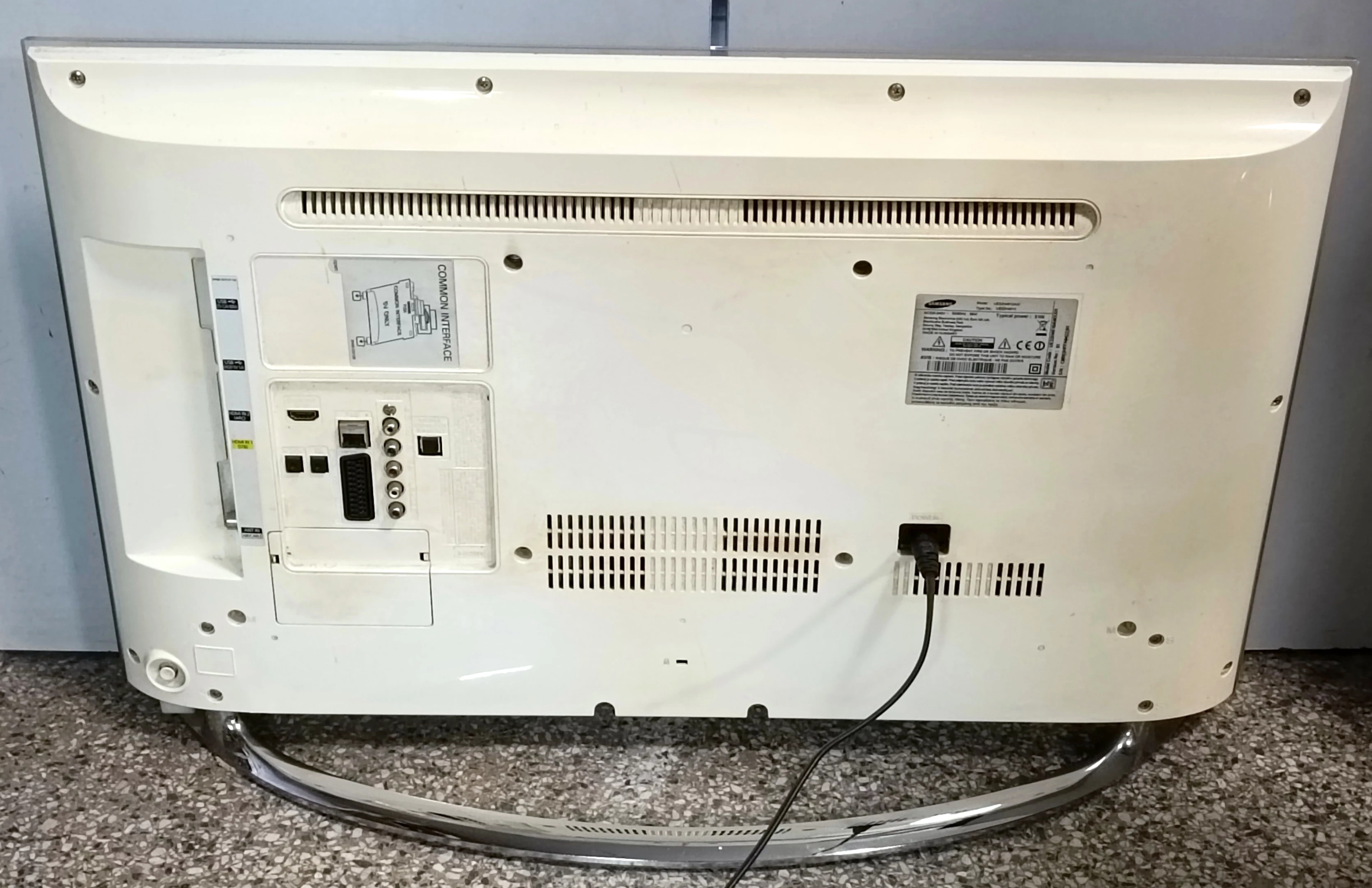 tv-led-samsung-ue32h5500aw-32-cale-stan-11323-2