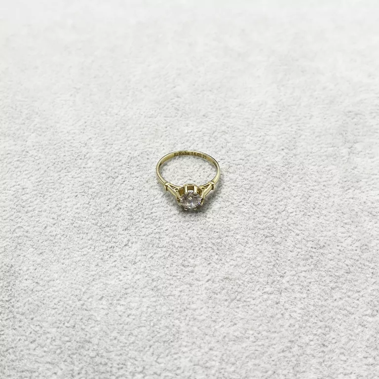 ZŁOTY PIERŚCIONEK 333/1.79G/R15