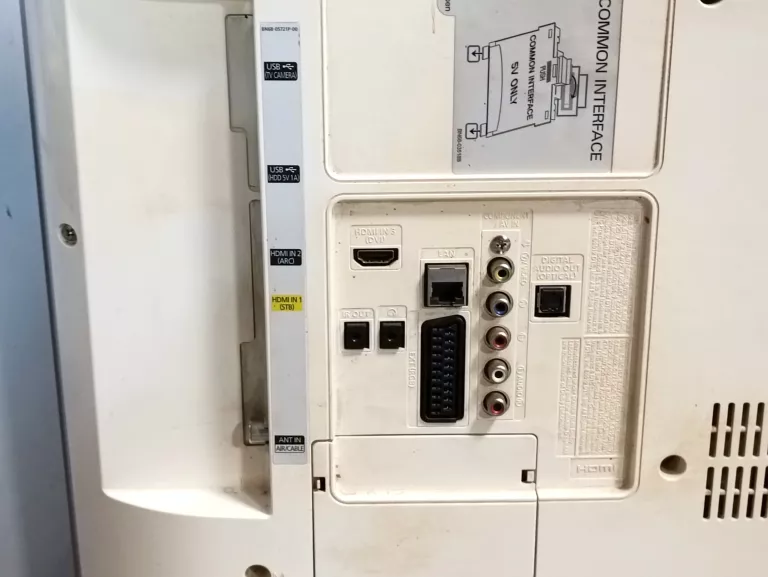 tv-led-samsung-ue32h5500aw-32-cale-kod-producenta-ue32h5500awxxh