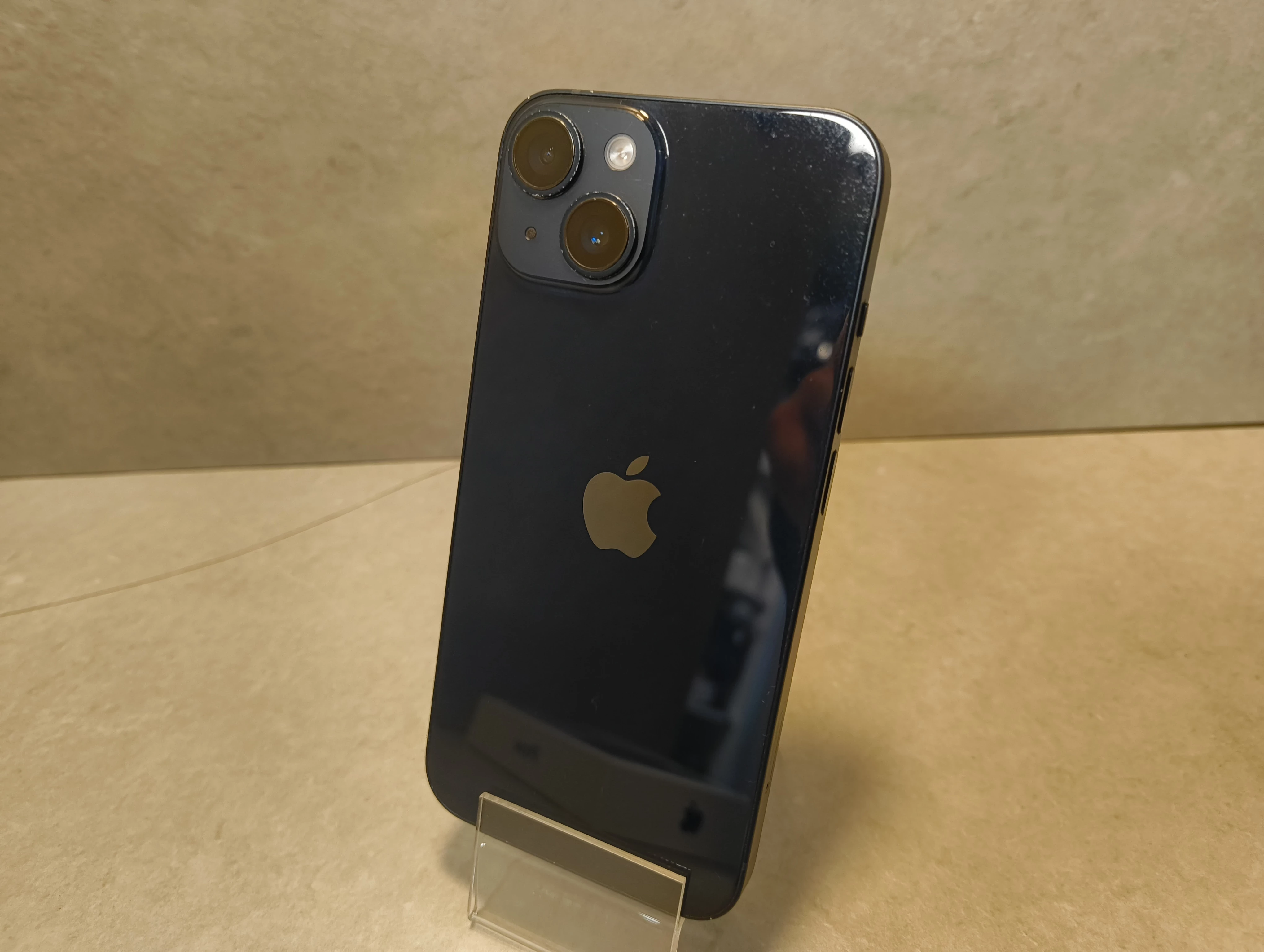 telefon-iphone-14-128gb-78-przekatna-ekranu-610