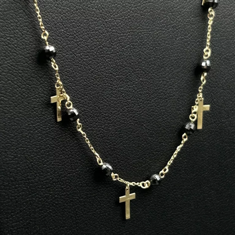 ZŁOTA CELEBRYTKA Z CZARNYMI KORALIKAMI I KRZYŻYKAMI 585/14K/2,38 G/43 CM