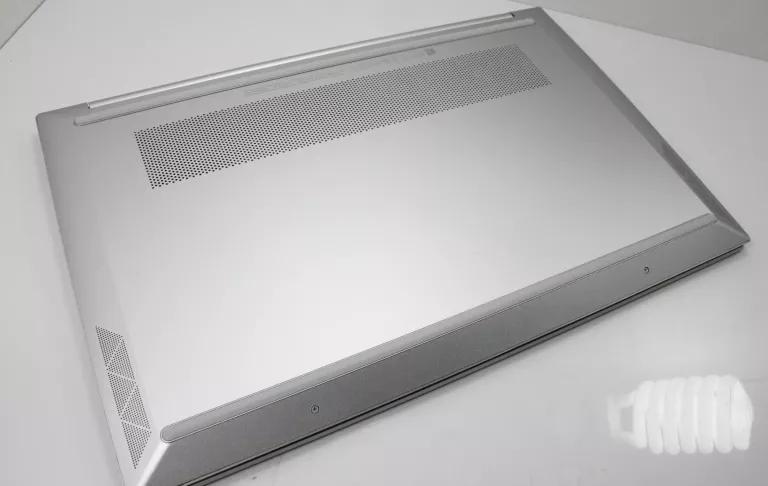 LAPTOP HP PAVILION 15-EG0052NW