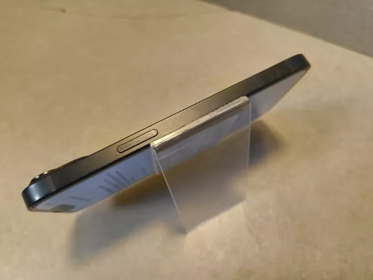 telefon-iphone-14-128gb-78-pamiec-ram-202865-214117