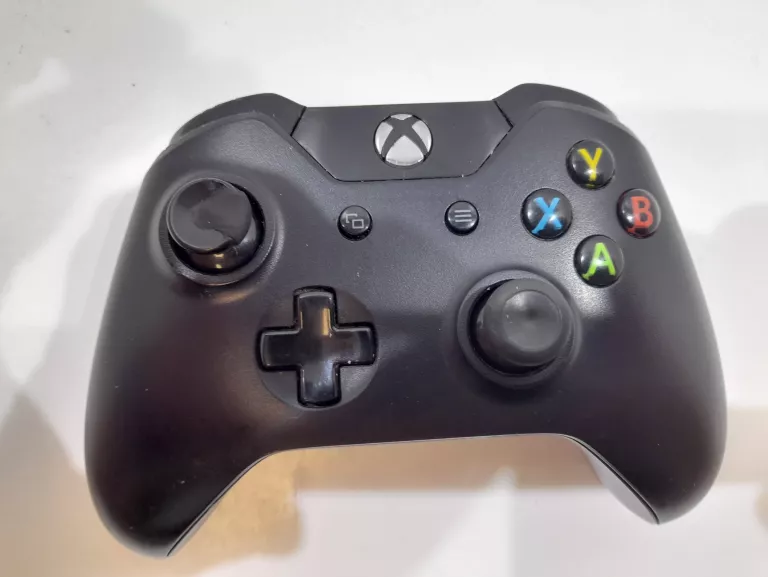 PAD XBOX ONE CZARNY