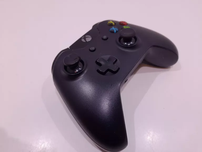 PAD XBOX ONE CZARNY