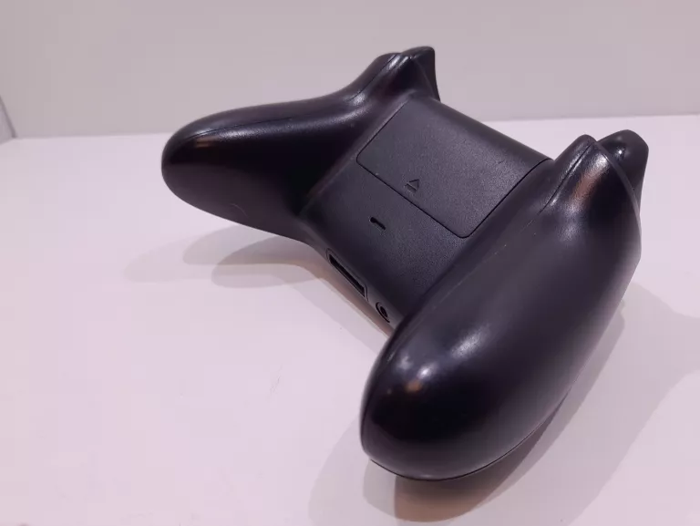PAD XBOX ONE CZARNY