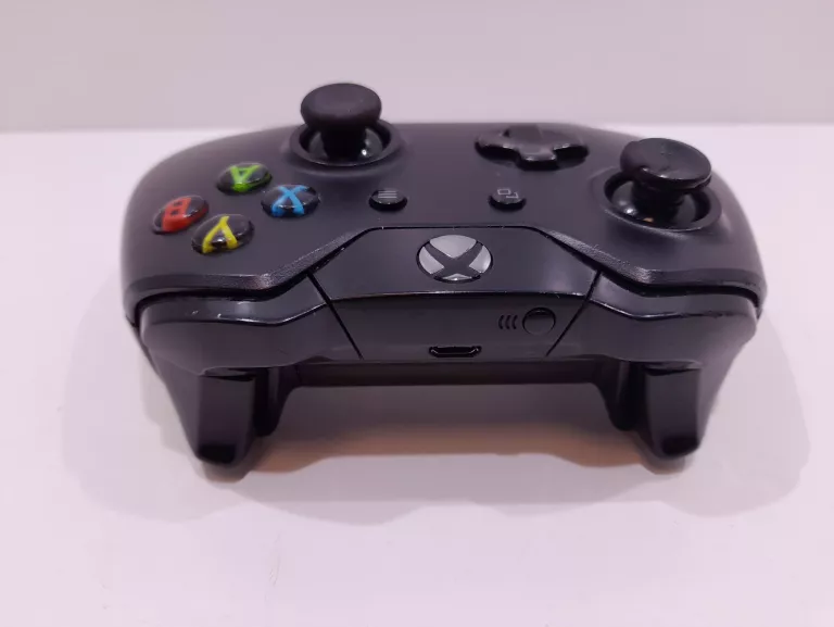 PAD XBOX ONE CZARNY