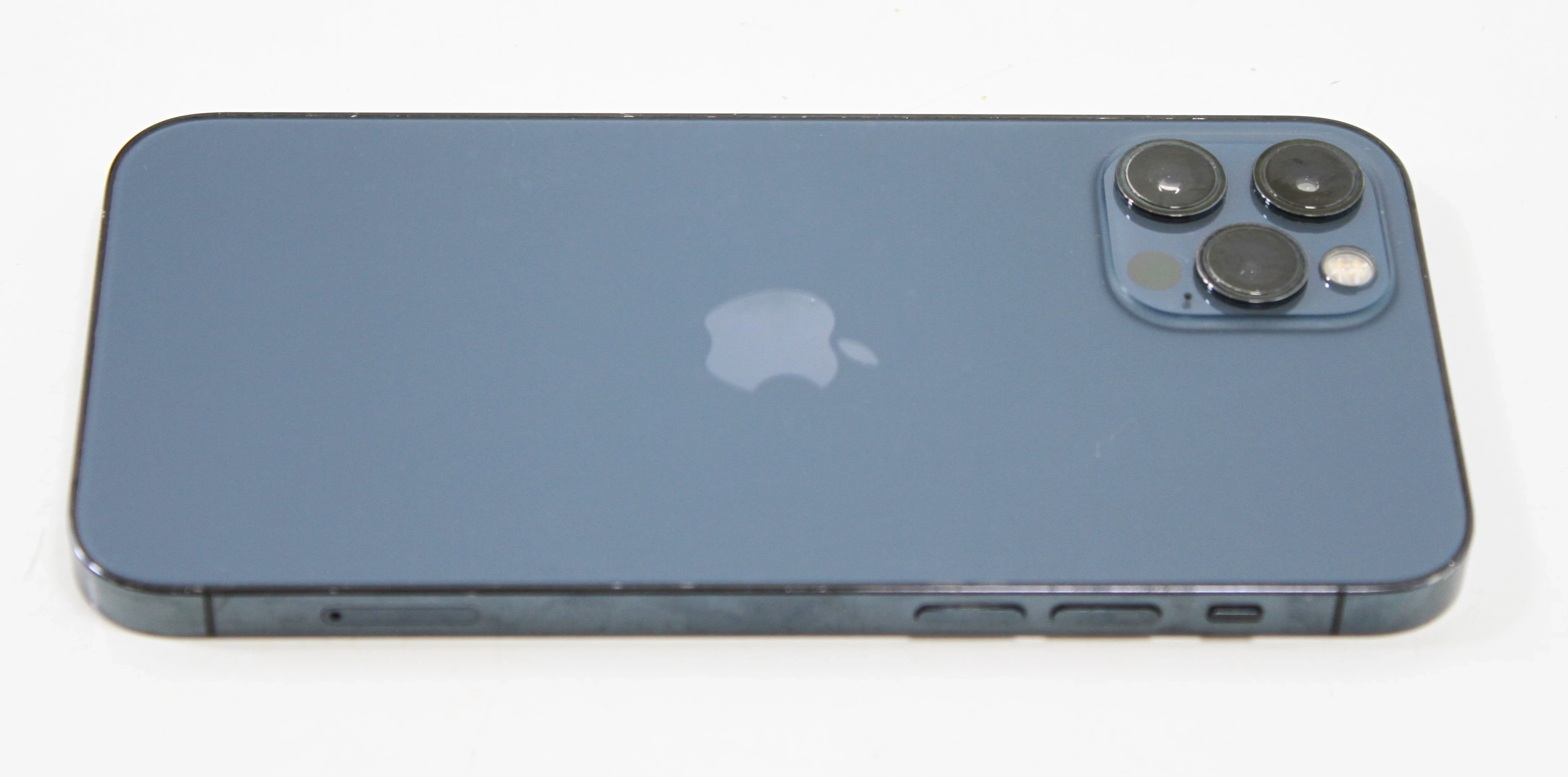 telefon-iphone-12-pro-128gb-bat77-przekatna-ekranu-610