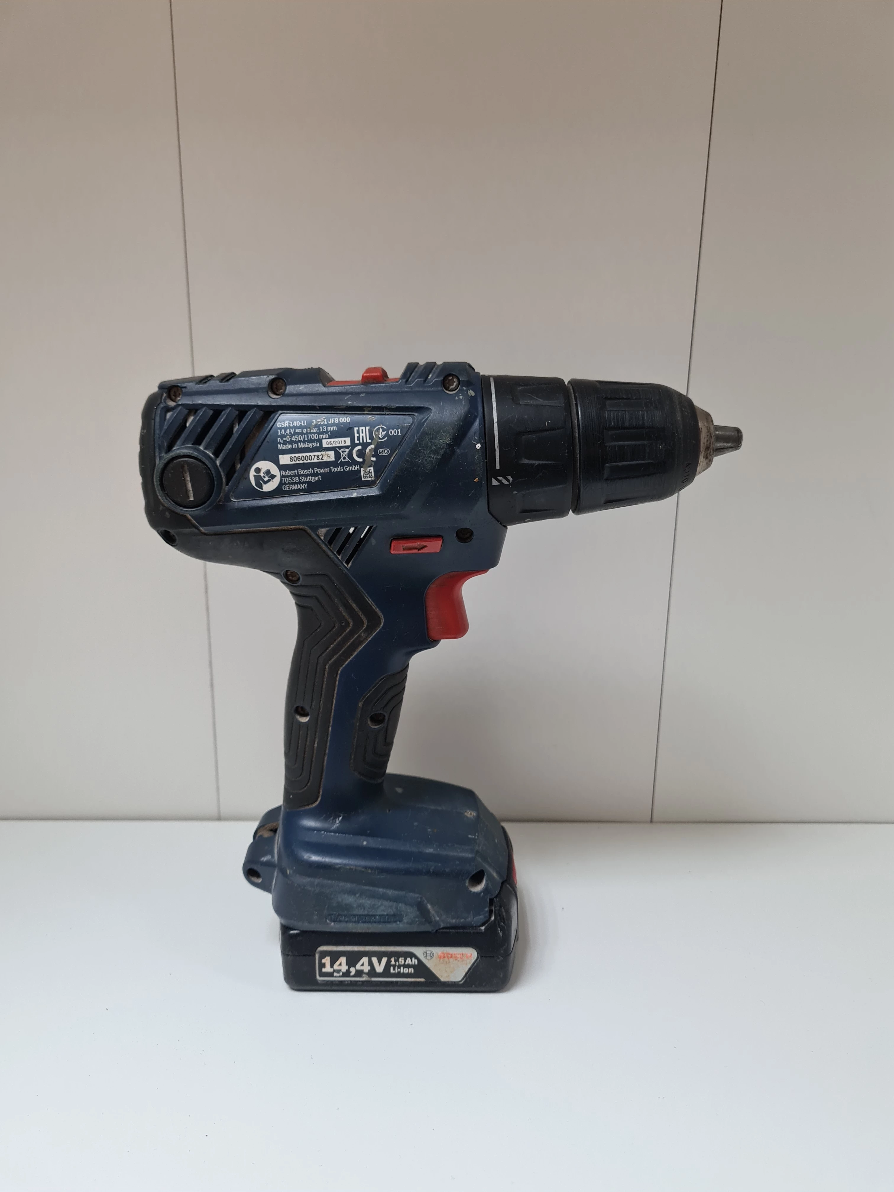 wkretarka-bosch-gsr-140-li-2x-aku-i-ladowarka-stan-11323-2