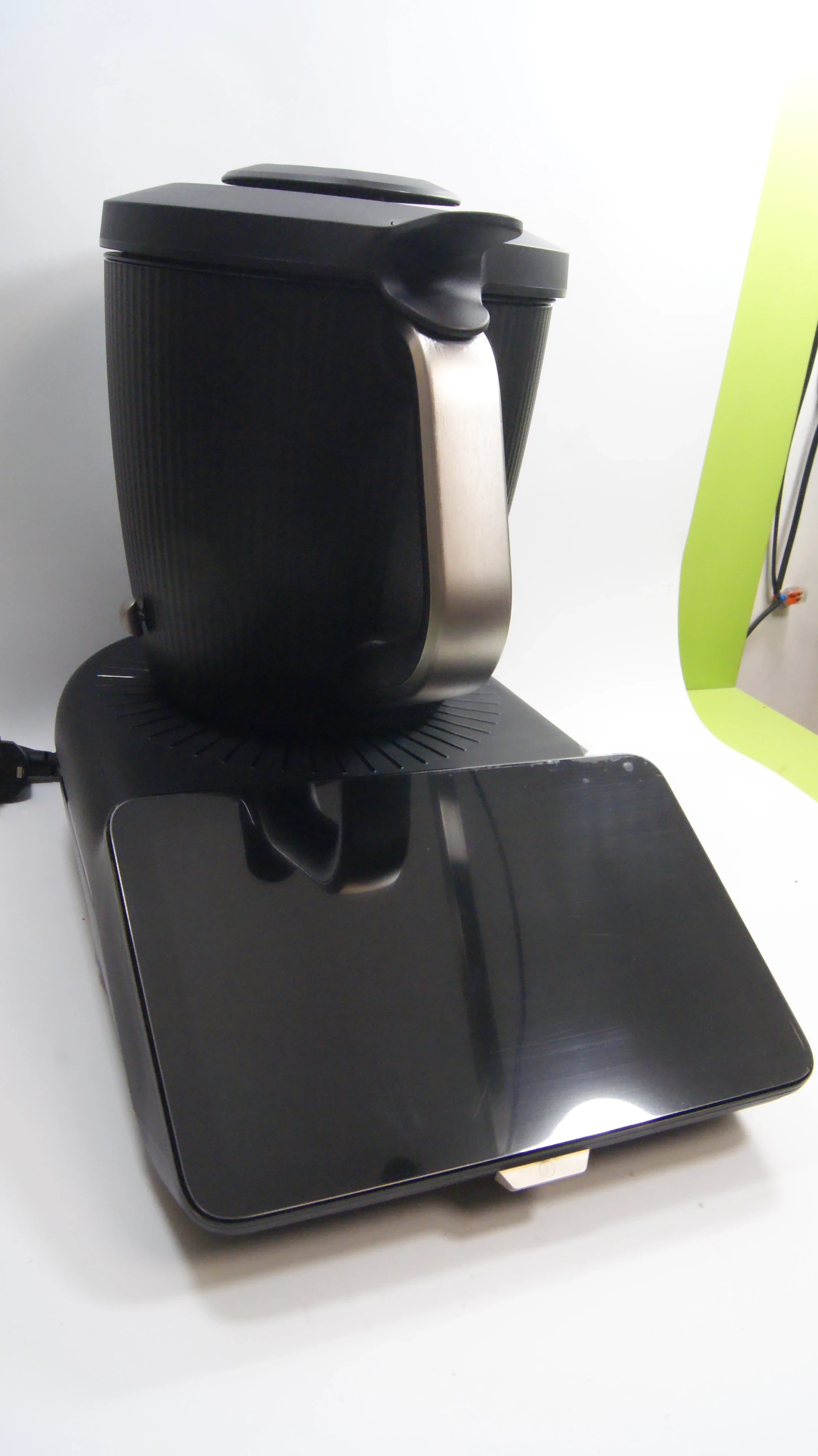 robot-kuchenny-vorwerk-thermomix-tm7-igla-folia-czarny-2000w-akcesoria-ean-gtin-4260696680009