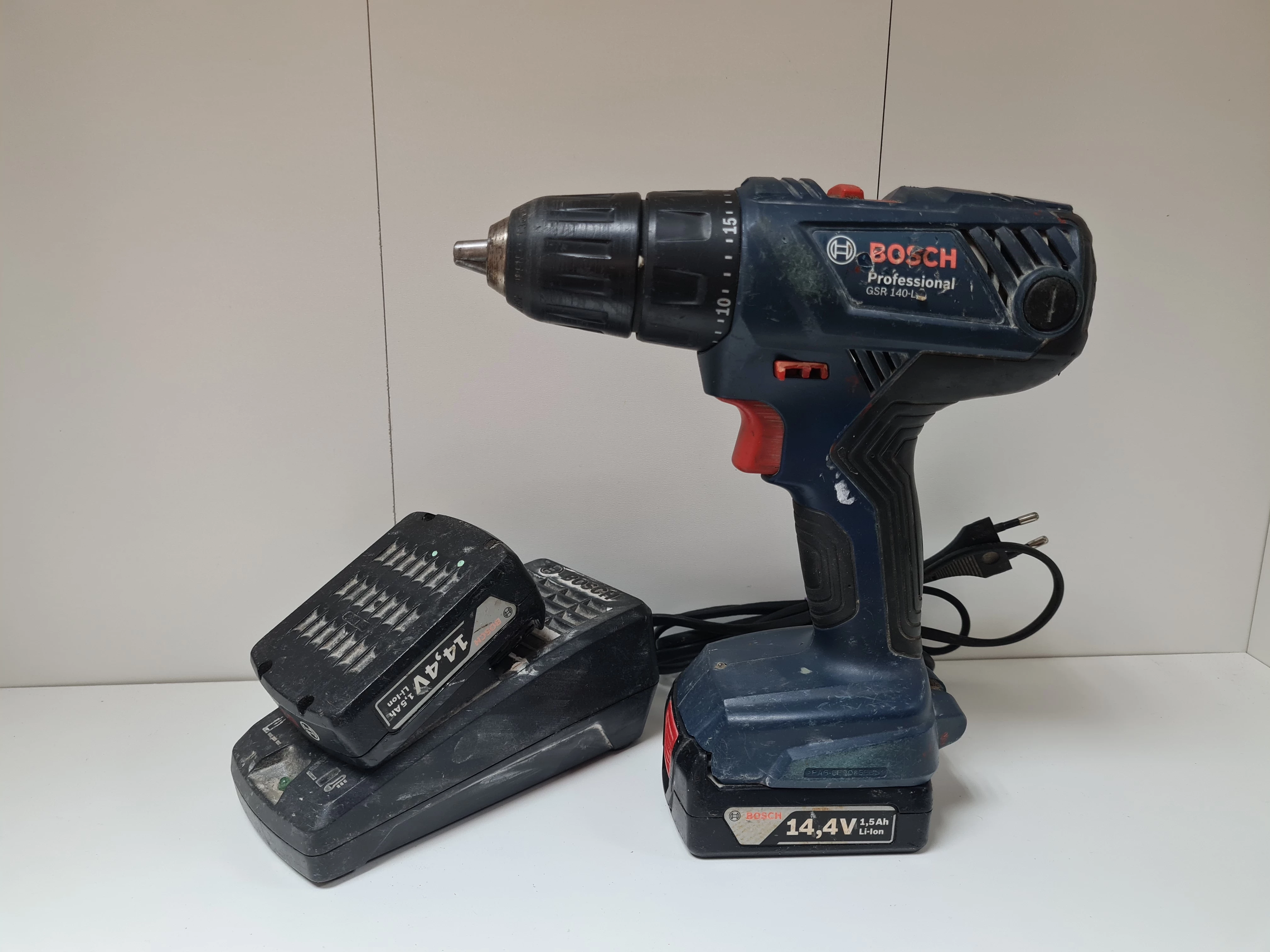 wkretarka-bosch-gsr-140-li-2x-aku-i-ladowarka-al-wp-7c-pultusk