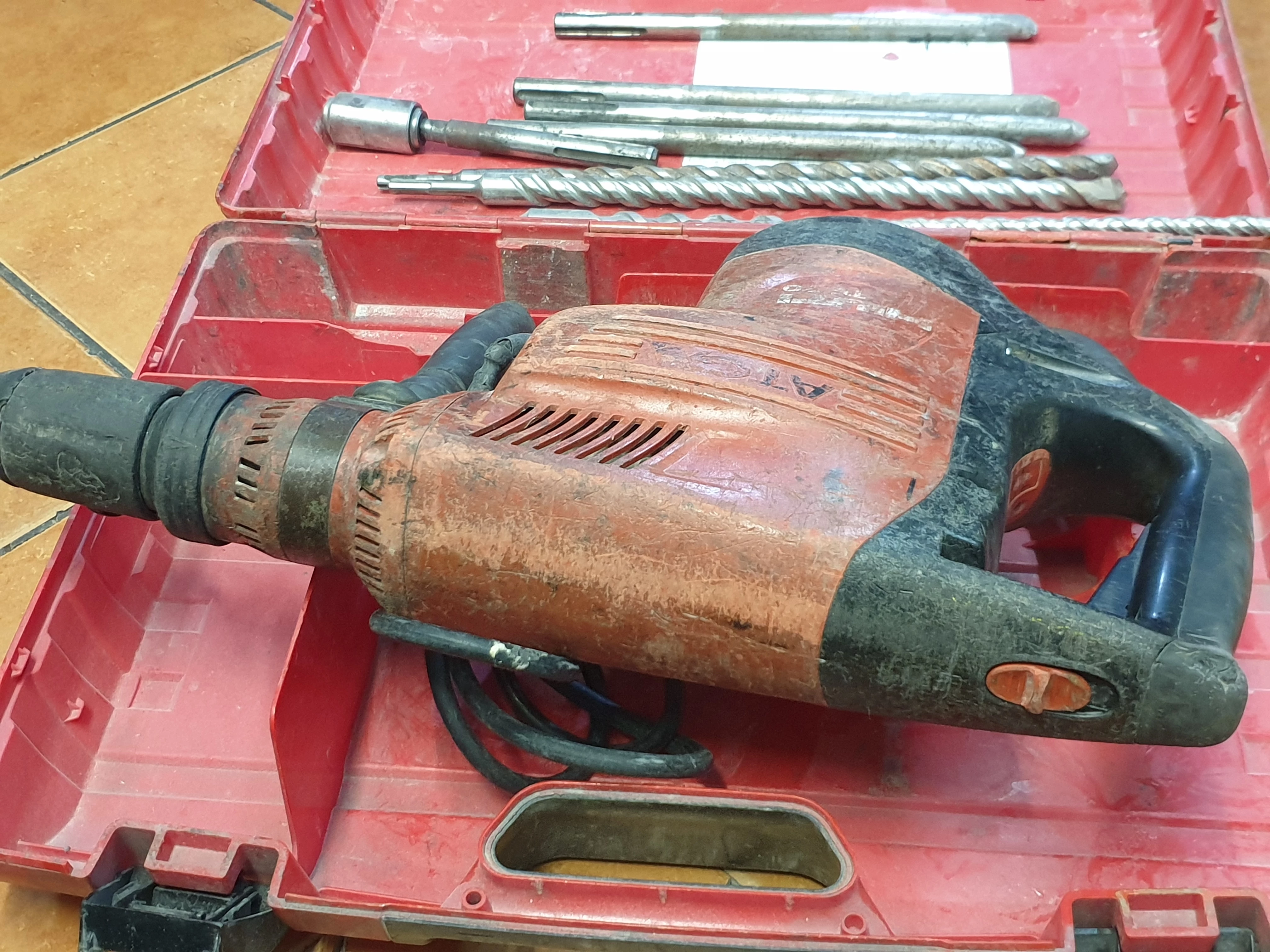 mlot-hilti-te-70-walizka-energia-udaru-115