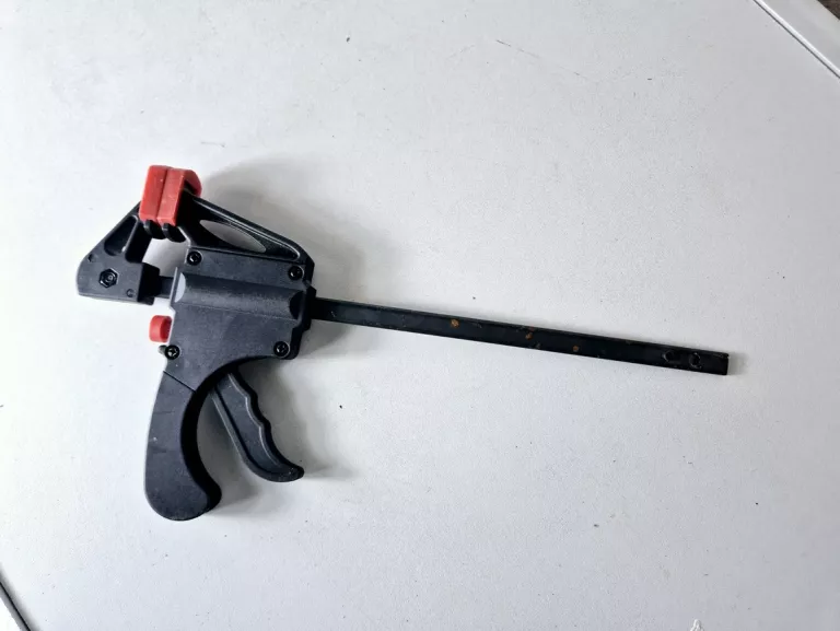 ŚCISK STOLARSKI TOYA 100 MM 1 SZTUKA