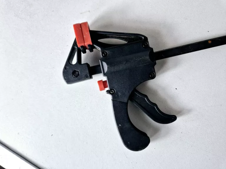 ŚCISK STOLARSKI TOYA 100 MM 1 SZTUKA