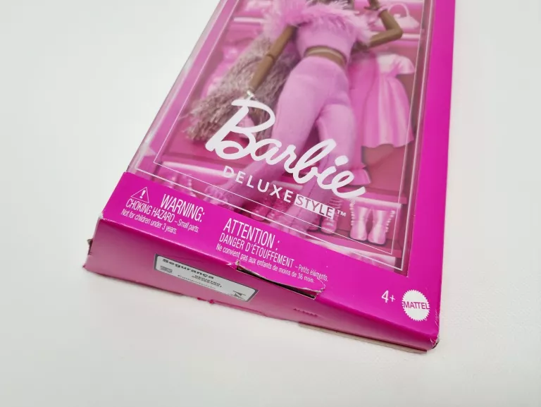 BARBIE, DELUXE STYLE LALKA FUTERKOWY TOP DLA DZIECI 4+ HYV28