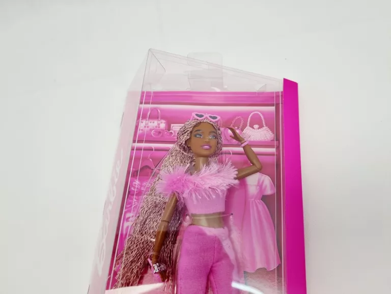 BARBIE, DELUXE STYLE LALKA FUTERKOWY TOP DLA DZIECI 4+ HYV28