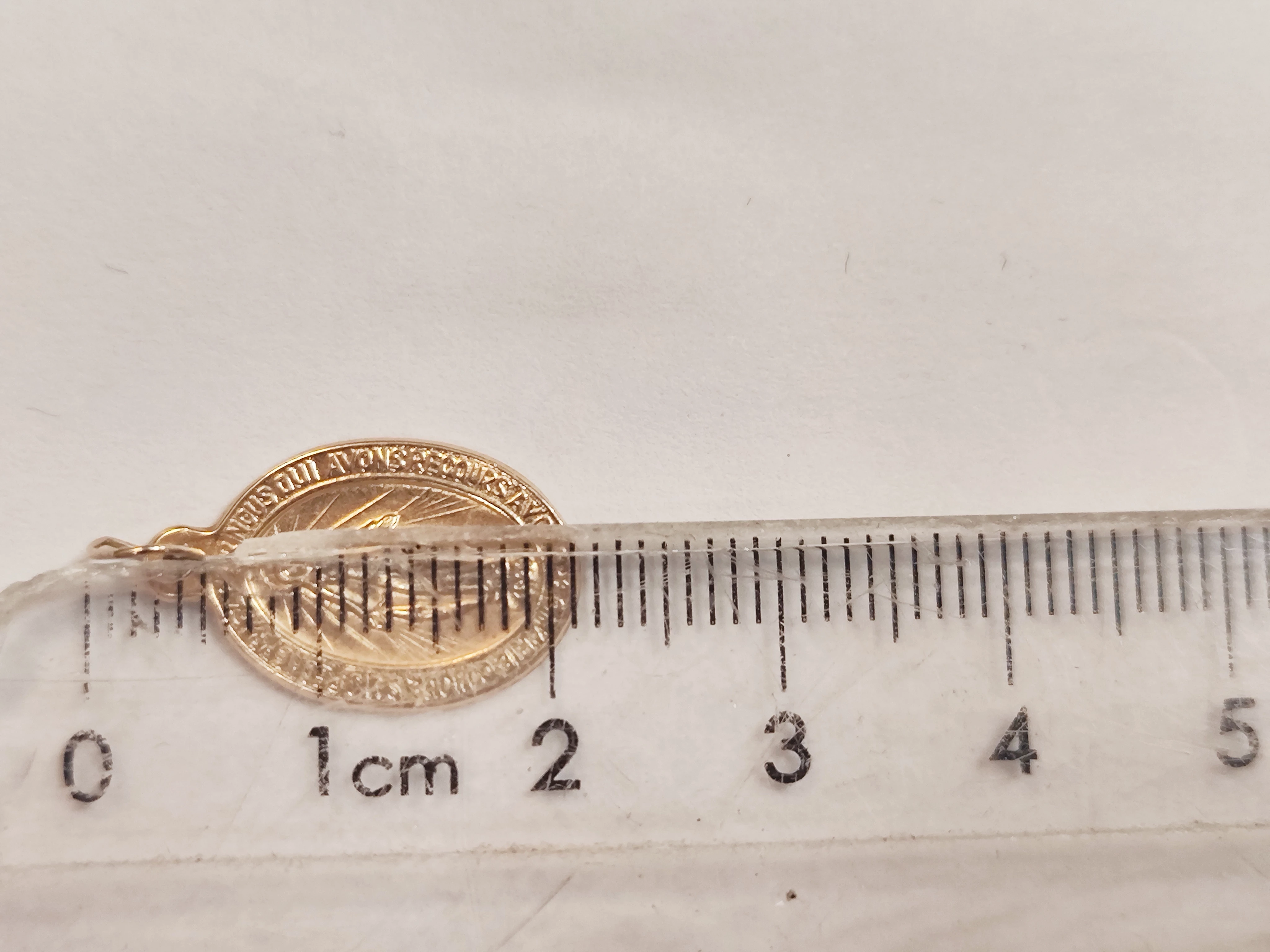 delikatna-zlota-zawieszkamedalik-052g-pr585-rozowe-zloto-stan-11323-2