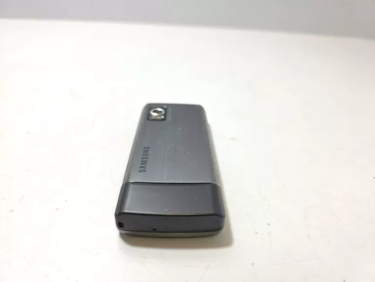 TELEFON SAMSUNG SGH-L700 +ŁADOWARKA