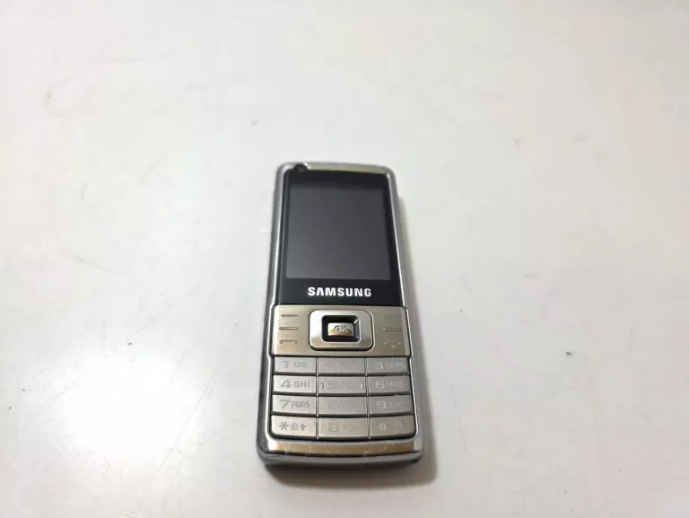 TELEFON SAMSUNG SGH-L700 +ŁADOWARKA