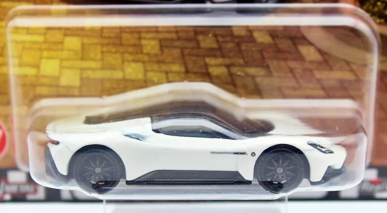 autko-hot-wheels-premium-boulevard-maserati-mc20-127-gjt68-minimalny-wiek-dziecka-250062-1794309