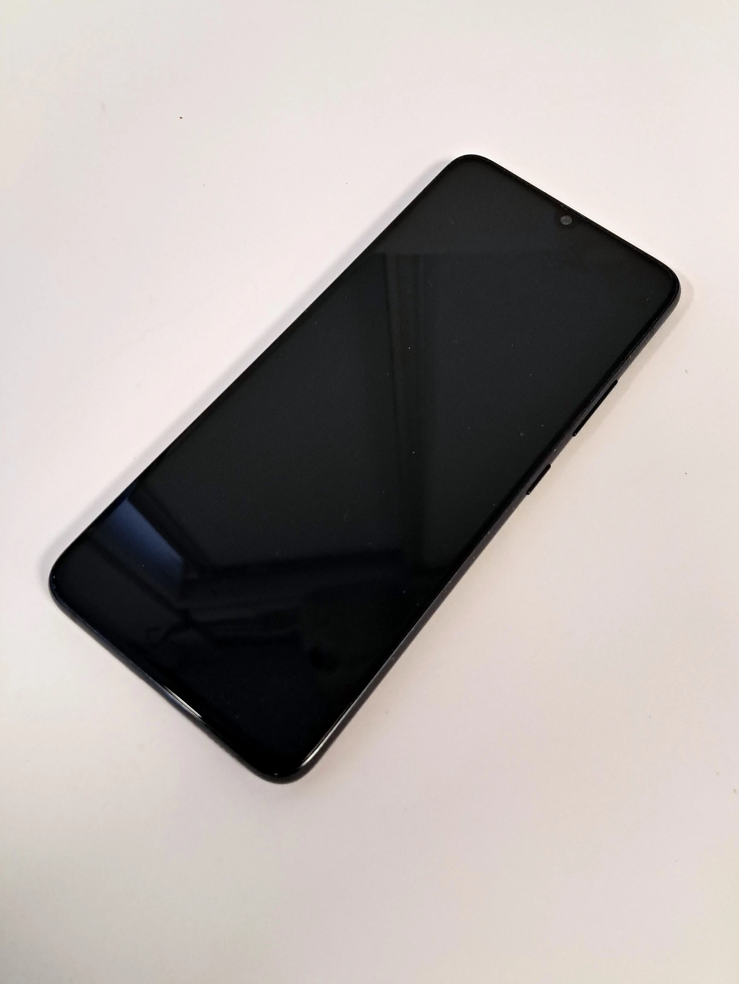 telefon-samsung-galaxy-a90-super-stan-przekatna-ekranu-670