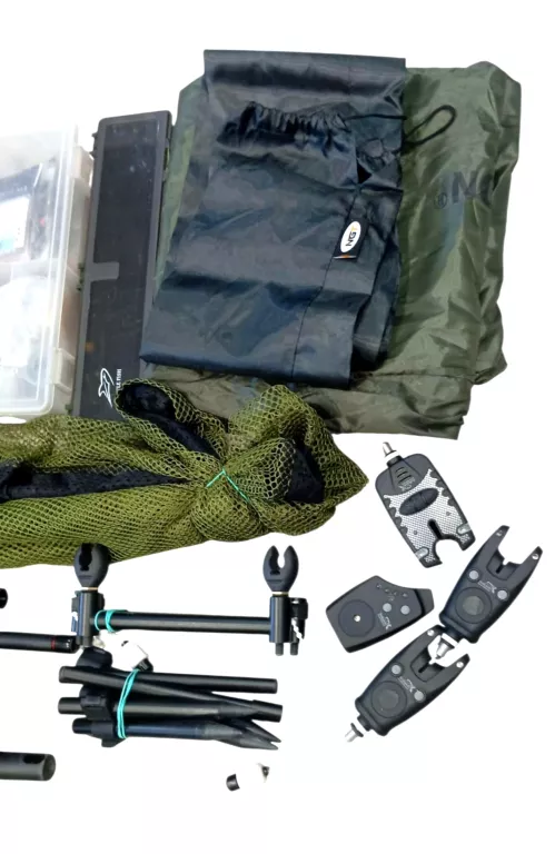 wedka-z-kolowrotkiem-intro-carpii-30030-futeral-dodatki-liczba-sekcji-3