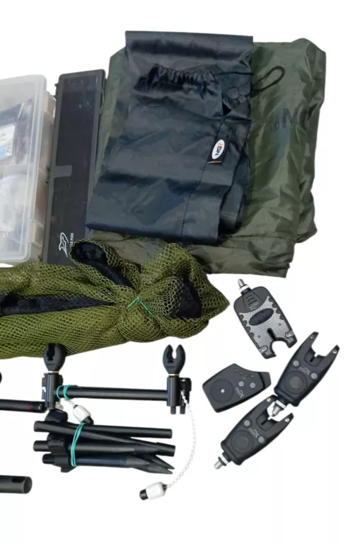 wedka-z-kolowrotkiem-intro-carpii-30030-futeral-dodatki-stan-11323-2