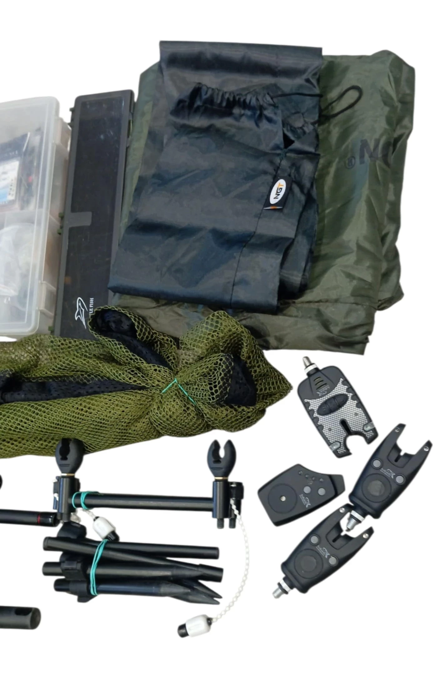 wedka-z-kolowrotkiem-intro-carpii-30030-futeral-dodatki-stan-11323-2