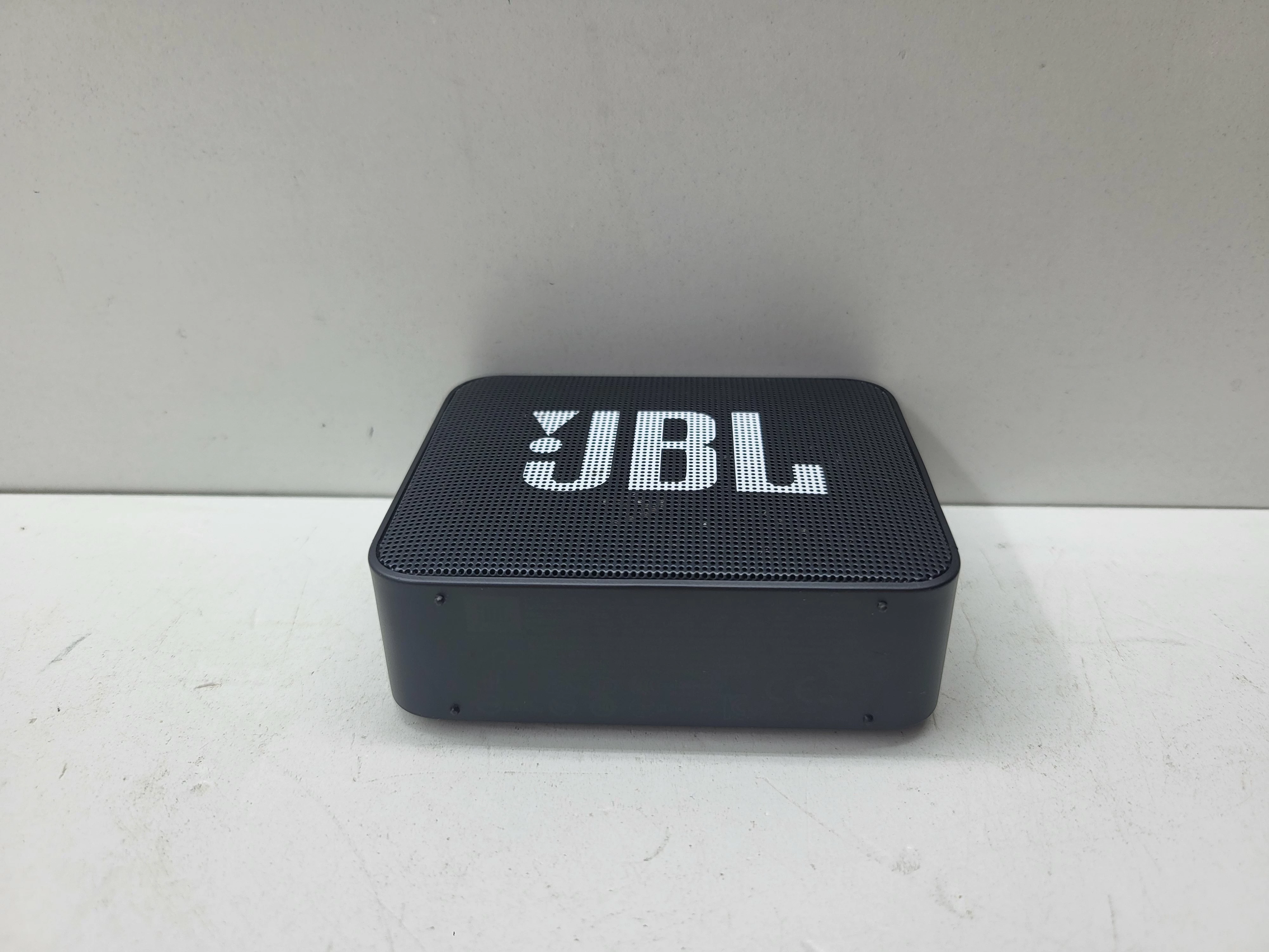 glosnik-mobilny-jbl-go-2-moc-300