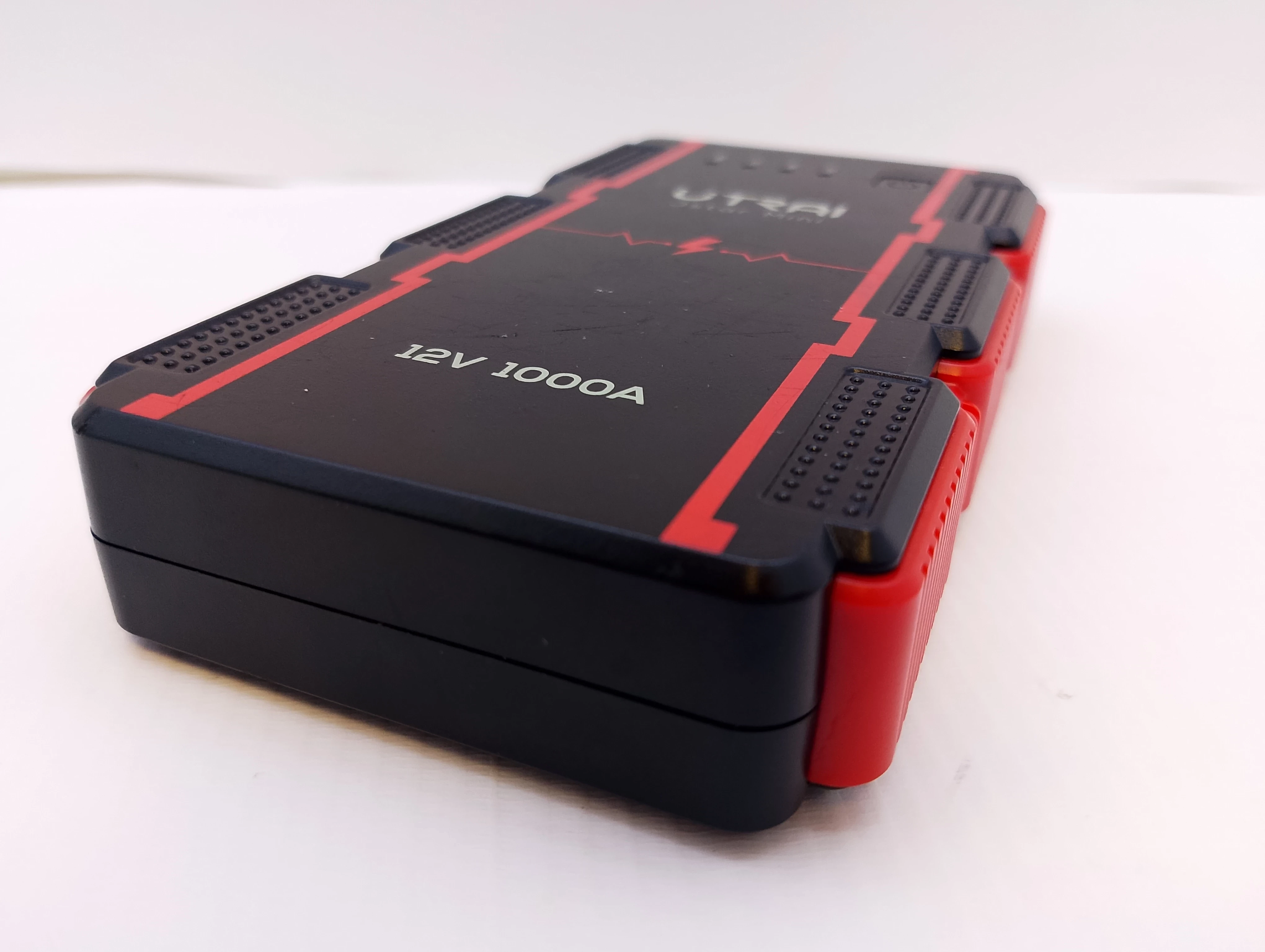 utrai-jump-starter-12v-1000a-sam-ean-gtin-5906952021702