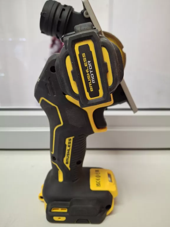 SZLIFIERKA PRZECINARKA PILARKA TARCZOWA AKUMULATOROWA DEWALT DCS438N BODY