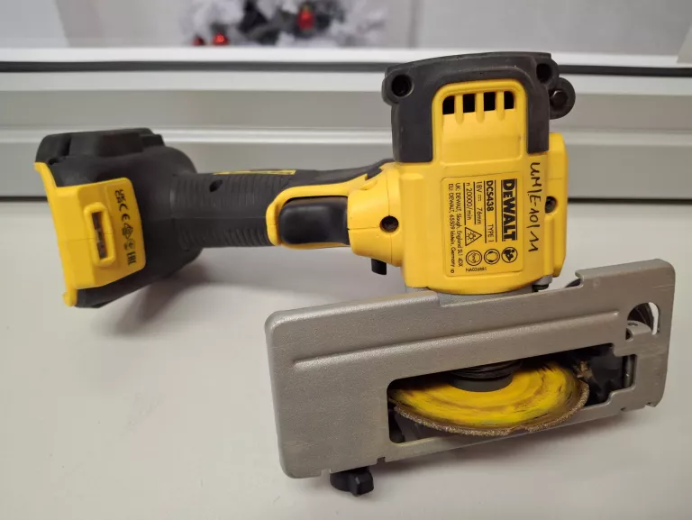 SZLIFIERKA PRZECINARKA PILARKA TARCZOWA AKUMULATOROWA DEWALT DCS438N BODY