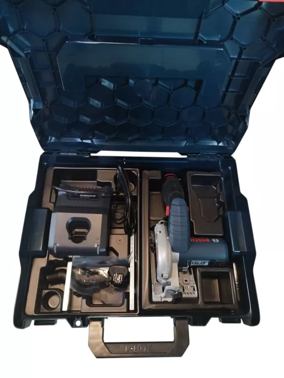 PILARKA GKS 12V-26 BOSCH ,+2XBATERIA+ŁADOWARKA+WALIZKA