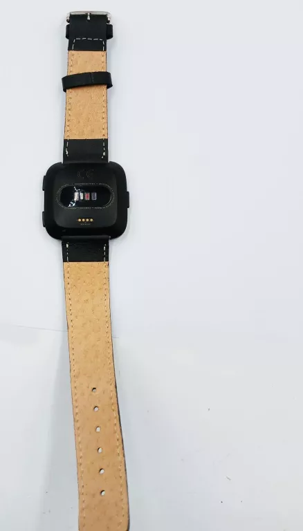 fitbit-versa-czarny-stan-11323-2