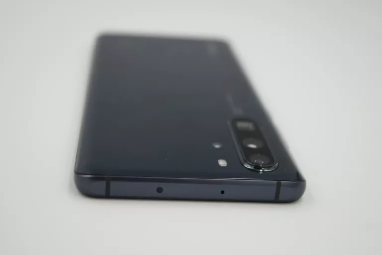 smartfon-huawei-p30-pro-8128gb-wysmienity-pamiec-ram-202865-214113