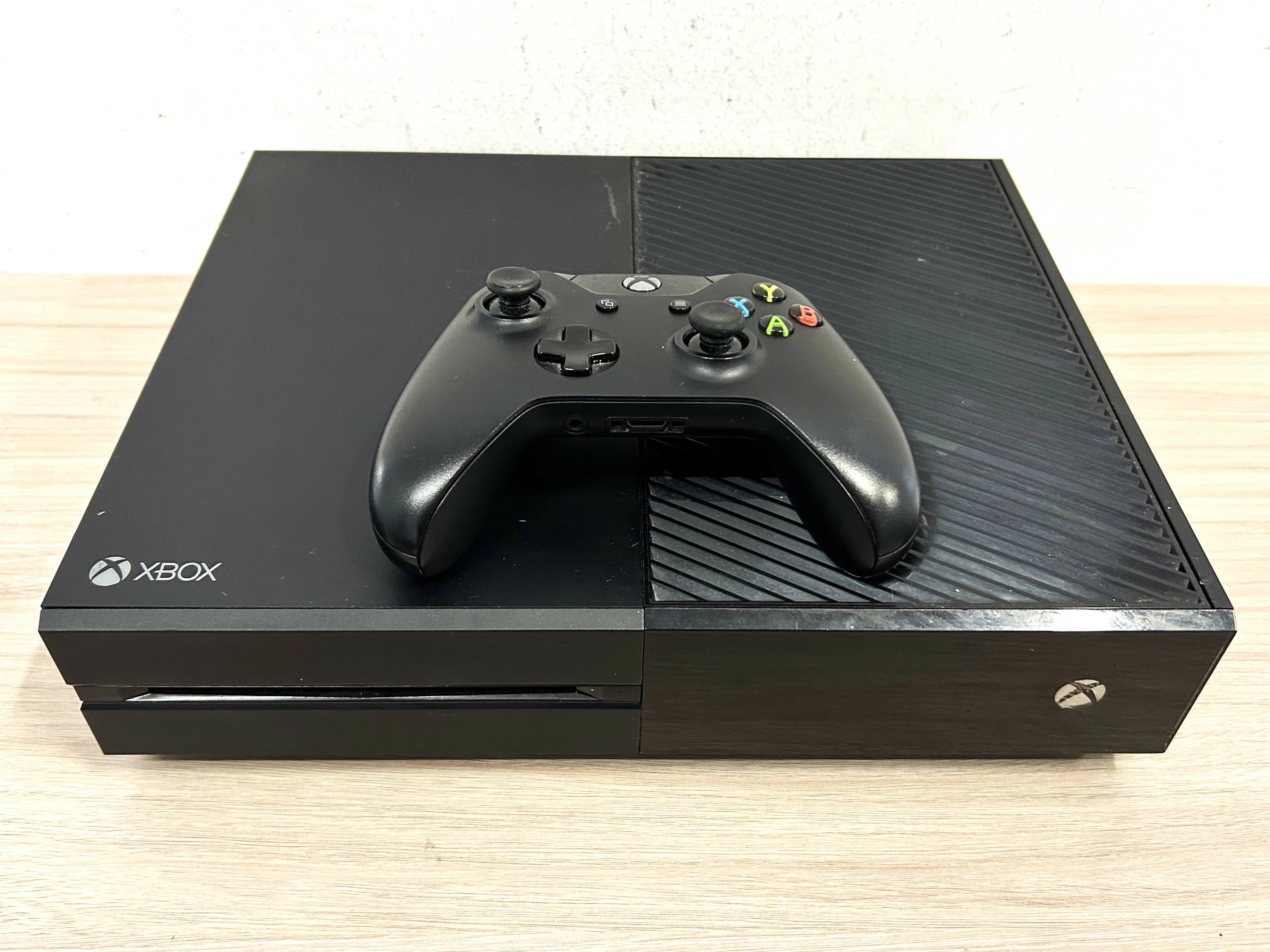 konsola-xbox-one-1540-500gb-przedzalniana-42-lodz-nowa