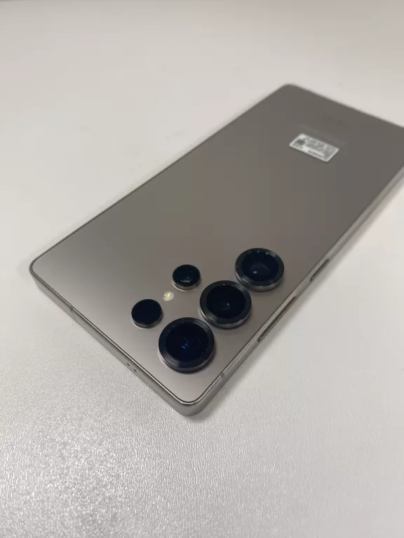 samsung-galaxy-s25-ultra-12512-gb-zestaw-opis-przekatna-ekranu-690