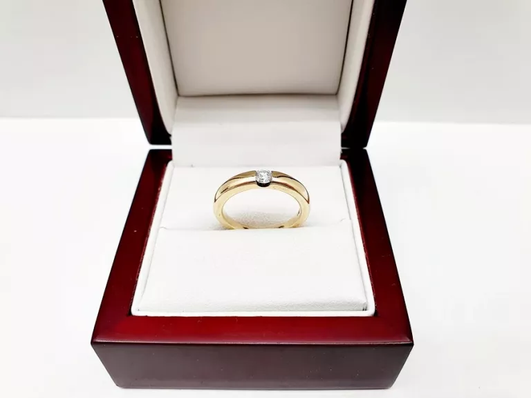 OBŁĘDNY ELEGANCKI ZŁOTY PIERŚCIONEK Z BRYLANTEM P585 14CT 4,96 G R13