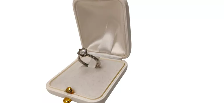 srebrny-pierscionek-z-cyrkoniami-rodzaj-2205-2