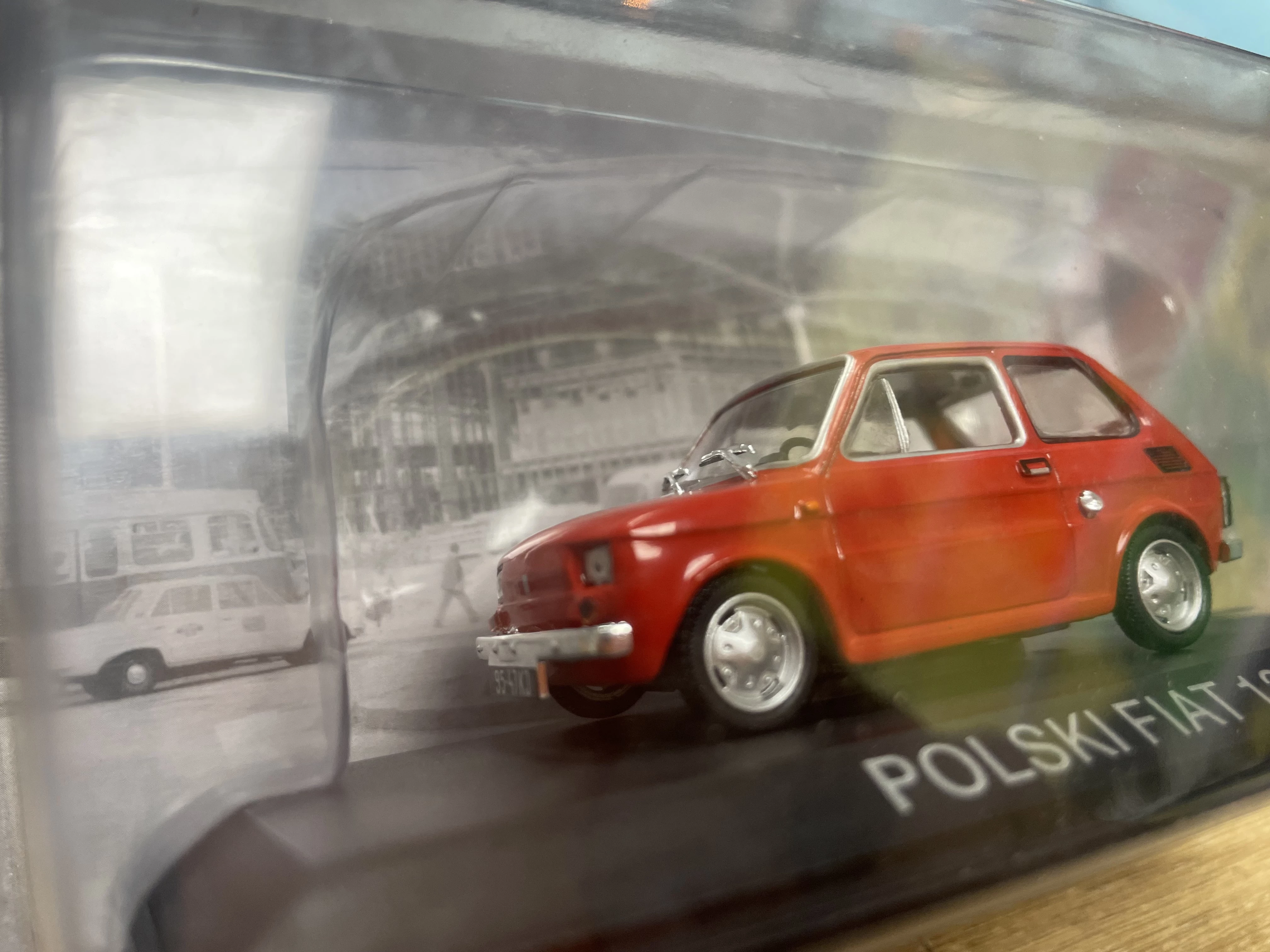 fiat-126p-143-kultowe-maluchy-ean-gtin-9788328256439