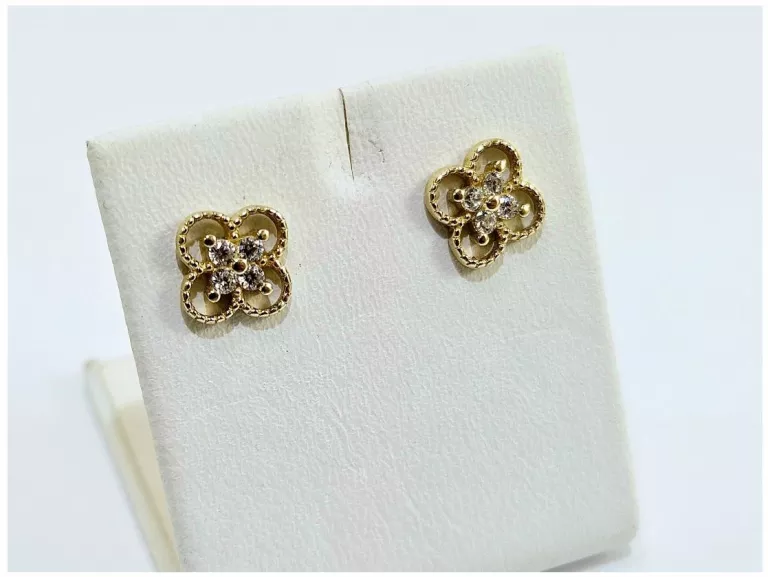 nienoszone-zlote-kolczyki-kwiatek-cyrkonie-sztyft-585-098g-ean-gtin-5905896570581