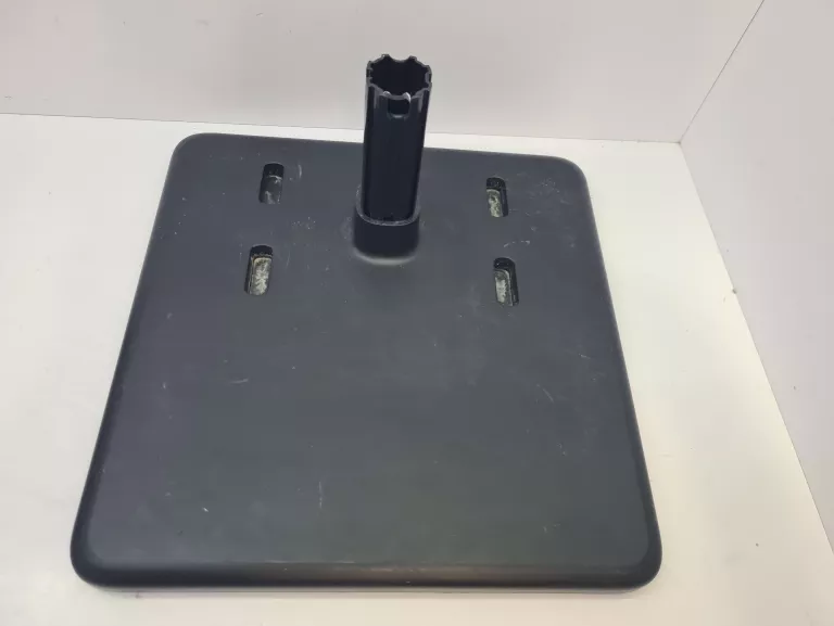 odkurzacz-pionowy-electrolux-ep71u142xn-model-turbo-ultimate-700-drive-ep71u142xn