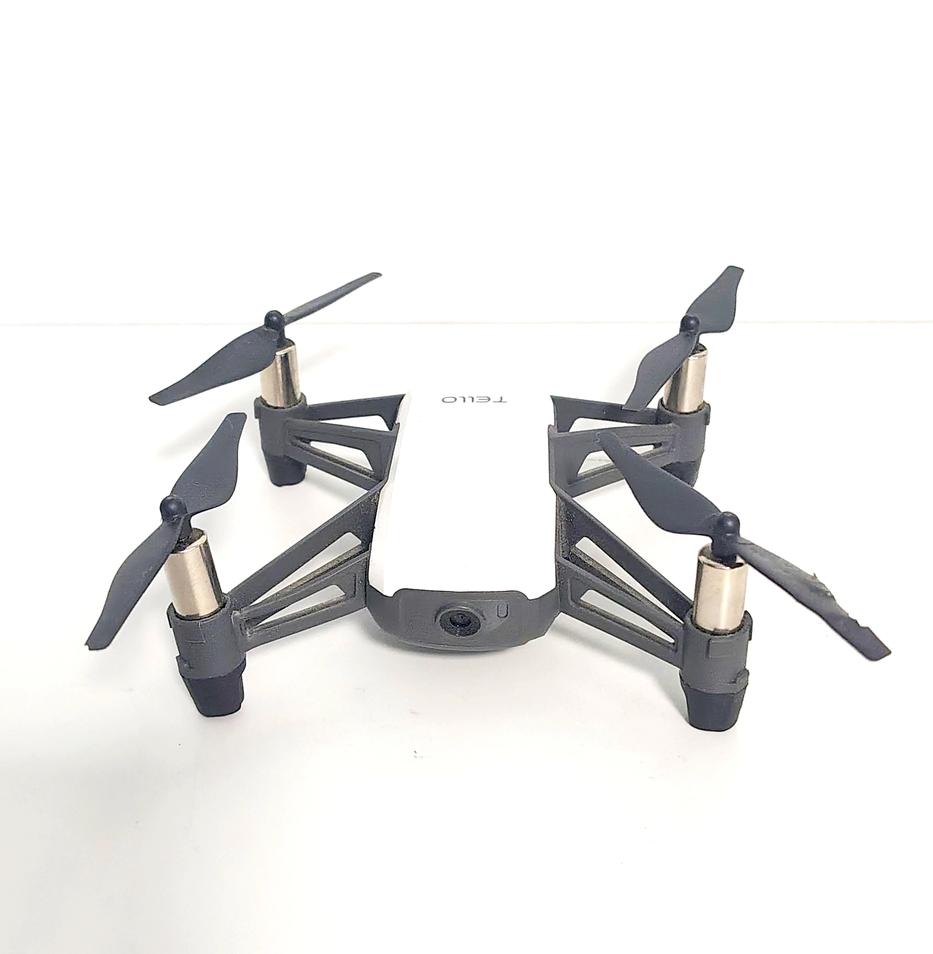 dron-dji-ryze-tello-100-m-1100-mah-ean-gtin-0732743419671