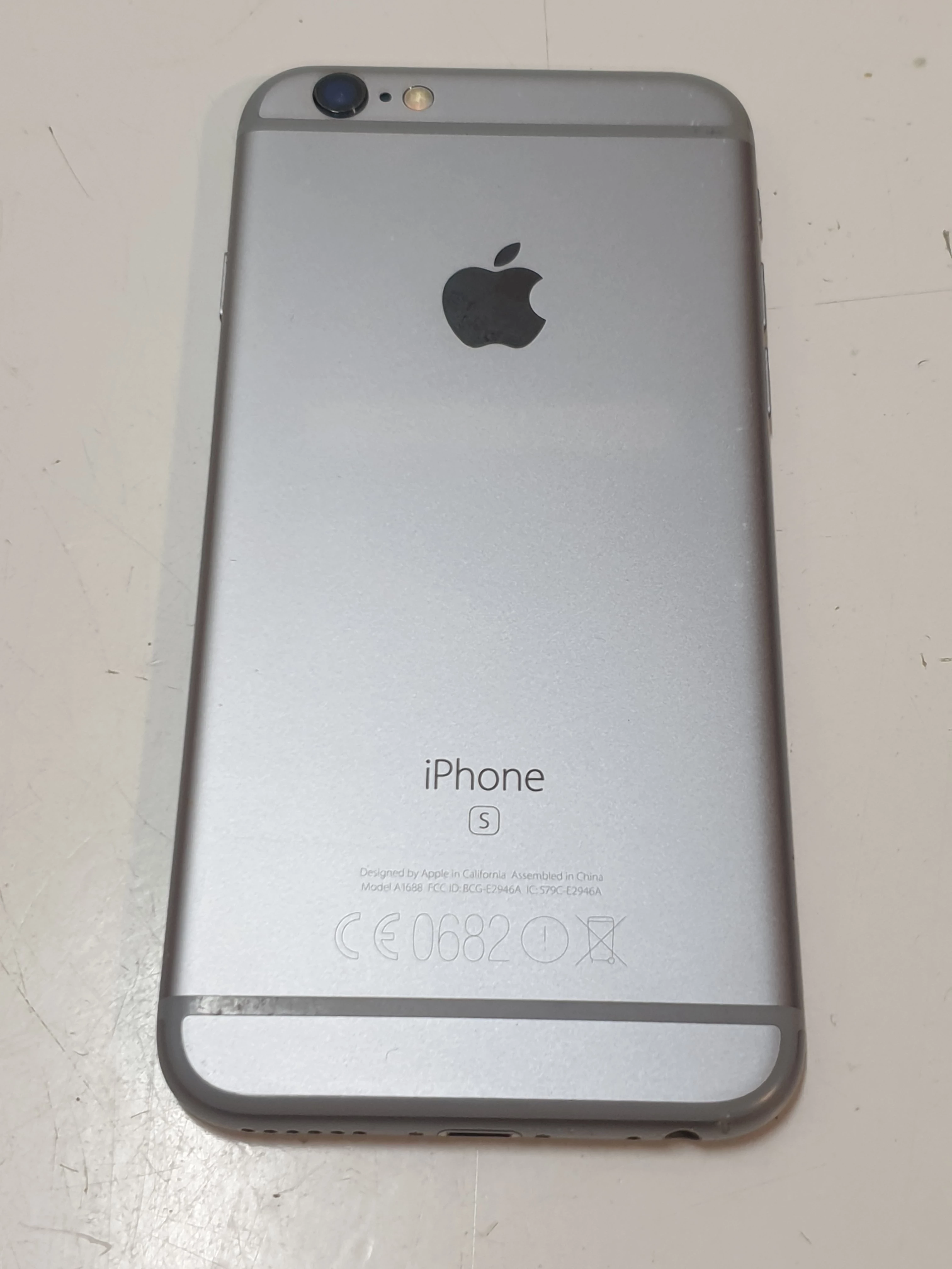 telefon-iphone-6-plus-32-gb-3-ba-ean-gtin-0190198060693